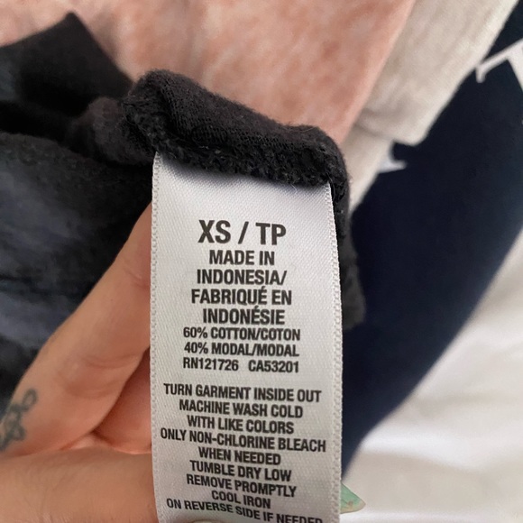 Aeropostale V-neck Tee - Picture 5 of 5